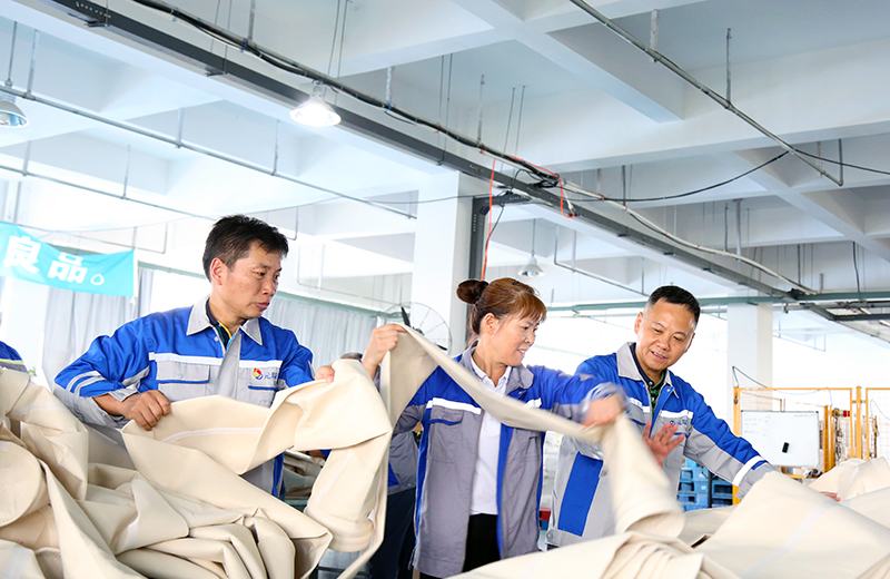 真体验才有真感悟&mdash;&mdash;新站高新区总工会到PA视讯集团官网开展&ldquo;当一周工人&rdquo;活动